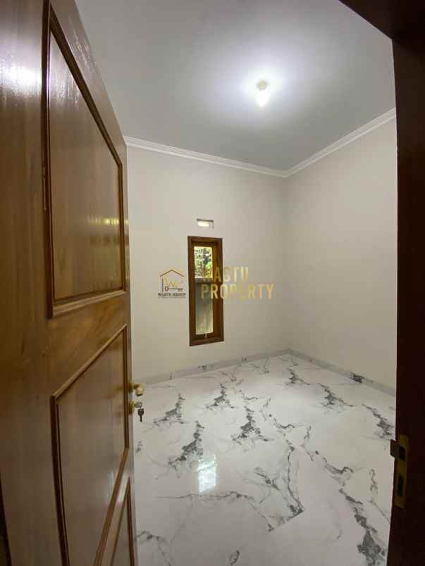 dijual rumah purwomartani kalasan