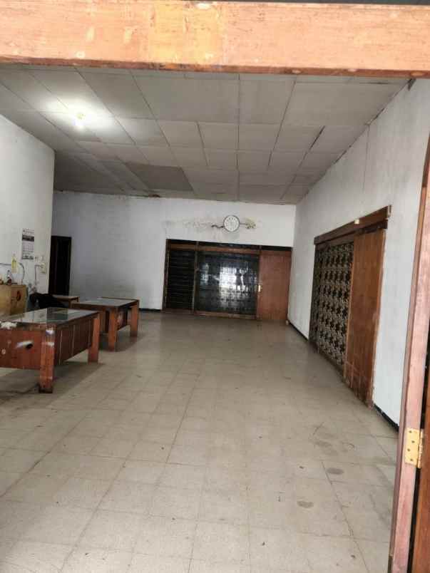 dijual rumah pusat kota jalan sam ratulangi