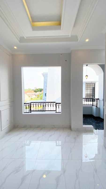 dijual rumah raden saleh