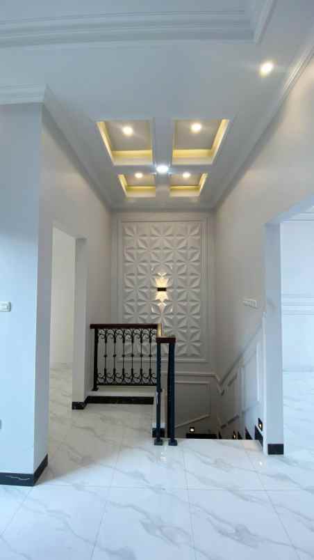 dijual rumah raden saleh