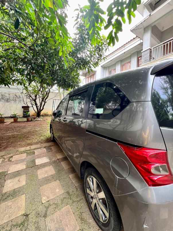 dijual rumah radio dalam