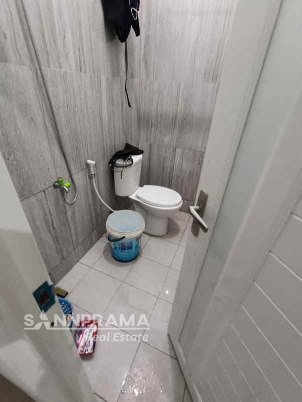 dijual rumah rangkapan jaya