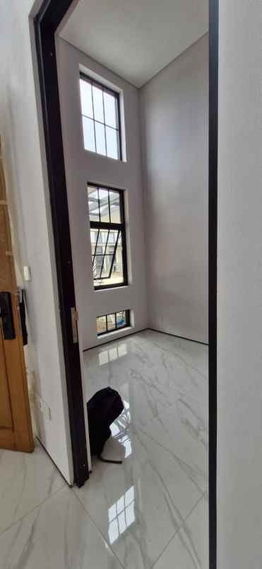 dijual rumah rawakalong pamulang