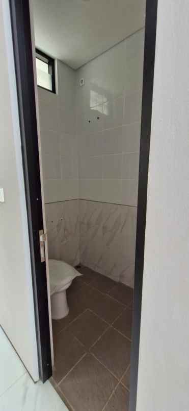 dijual rumah rawakalong pamulang