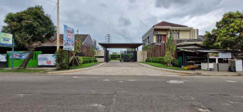 dijual rumah rawakalong pamulang