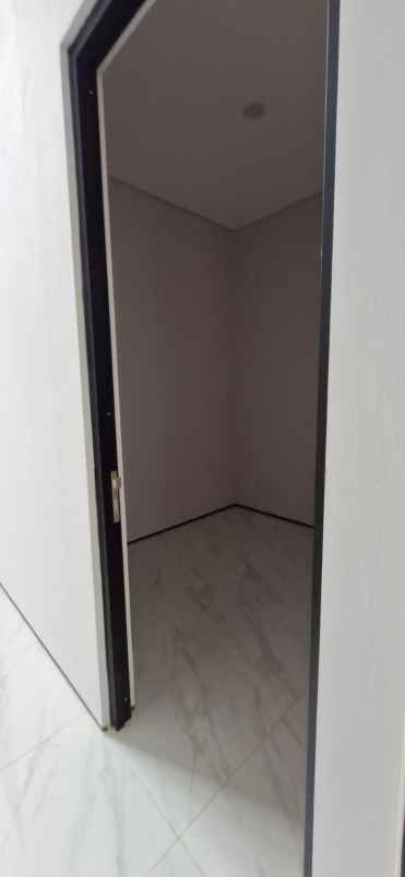 dijual rumah rawakalong pamulang