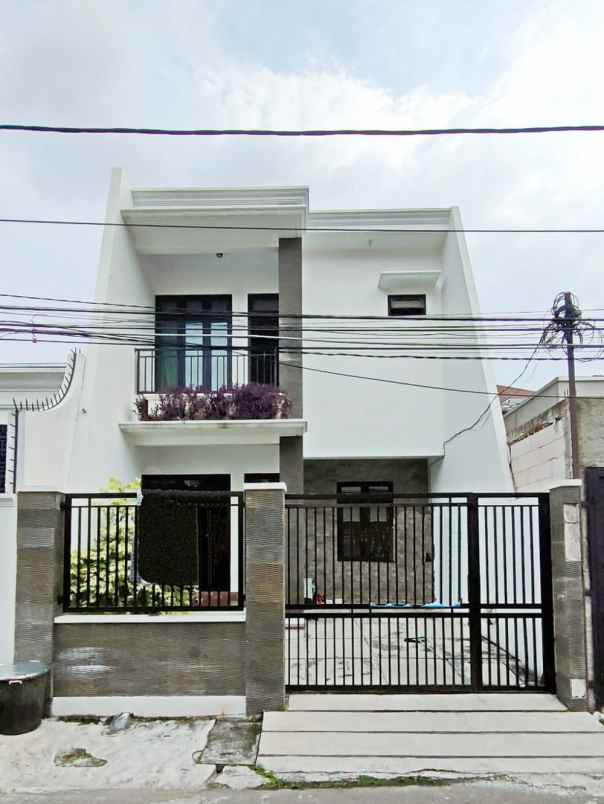 dijual rumah rawamangun jakarta timur