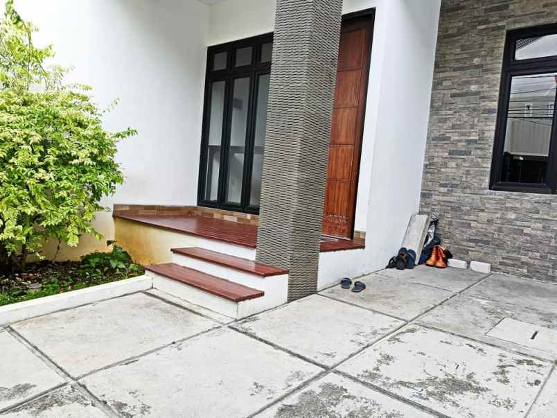 dijual rumah rawamangun jakarta timur