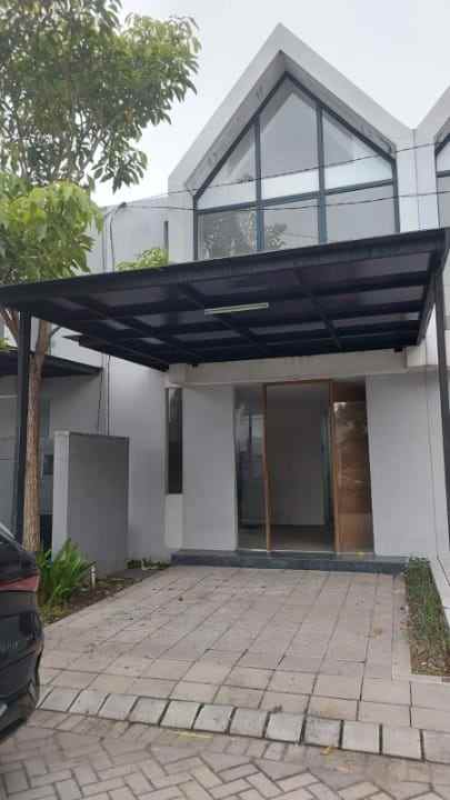 dijual rumah royal residence 2