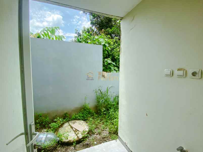 dijual rumah sembego