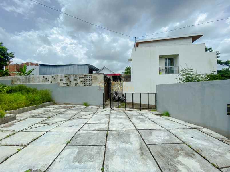 dijual rumah sembego