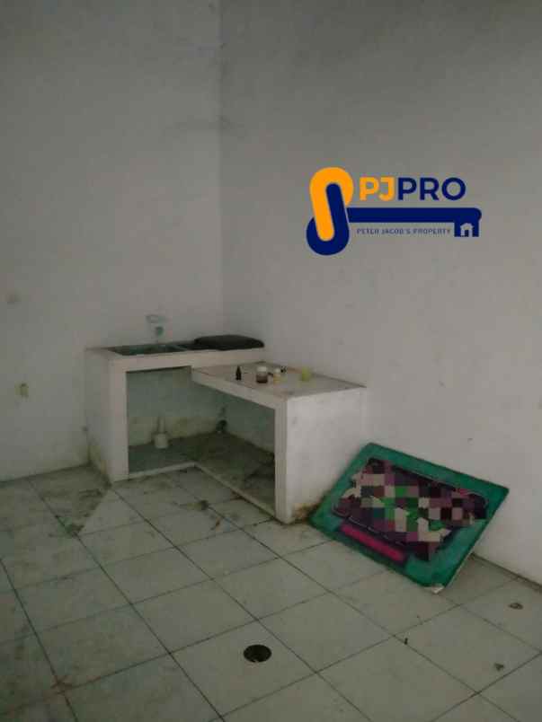 dijual rumah sentra onderdil harapan indah