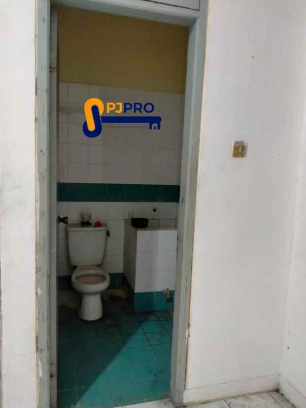 dijual rumah sentra onderdil harapan indah