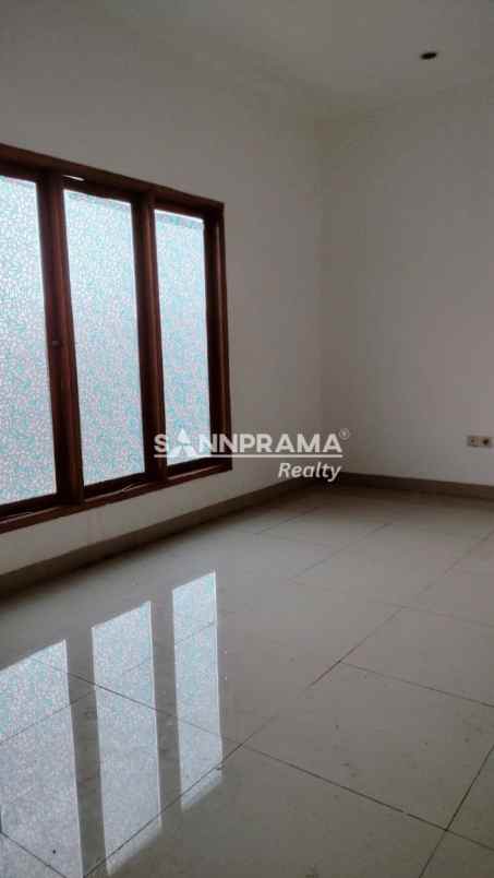 dijual rumah siap huni 2 lantai di cluster sawangan