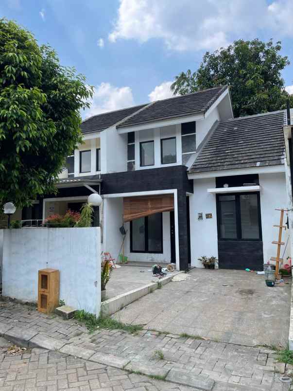 dijual rumah siap huni di ciputat