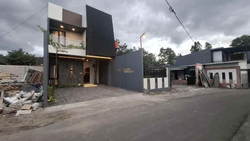 dijual rumah sukoharjo kec ngaglik kab