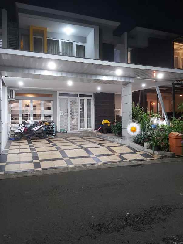 dijual rumah summarecon bekasi cluster