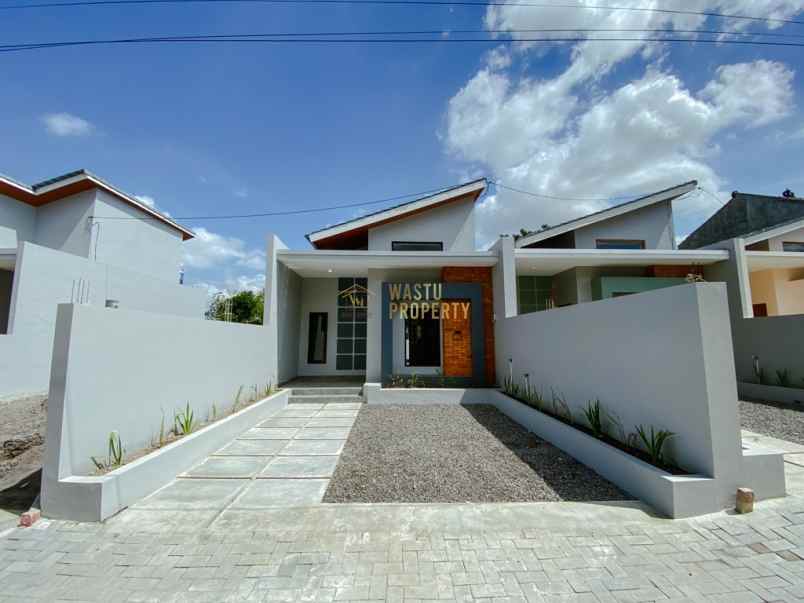 dijual rumah tamanmartani kalasan