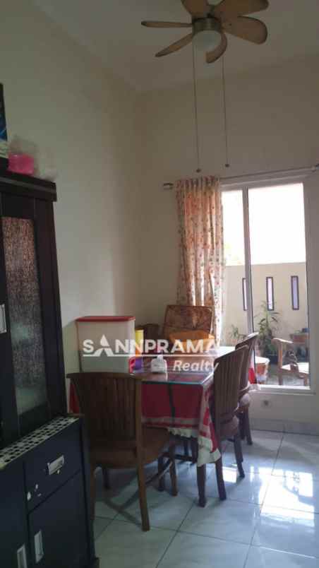 dijual rumah vila pertiwi