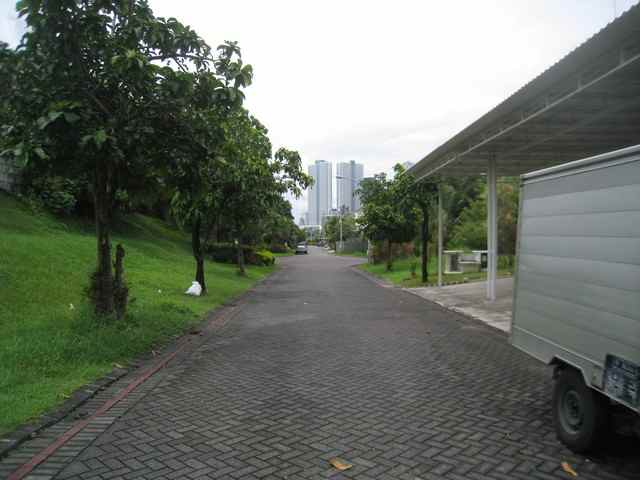 dijual tanah pakuwon indah