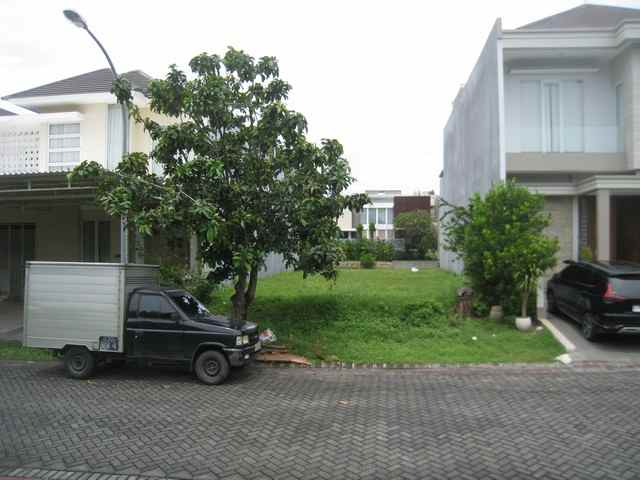 dijual tanah pakuwon indah
