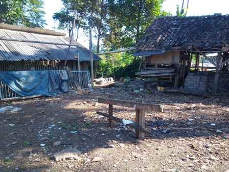 dijual tanah pinggir jalan raya