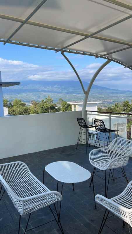 dijual villa dekat wisata bns kota batu