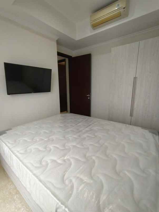 disewa apartemen menteng park furnished 2br siaphuni