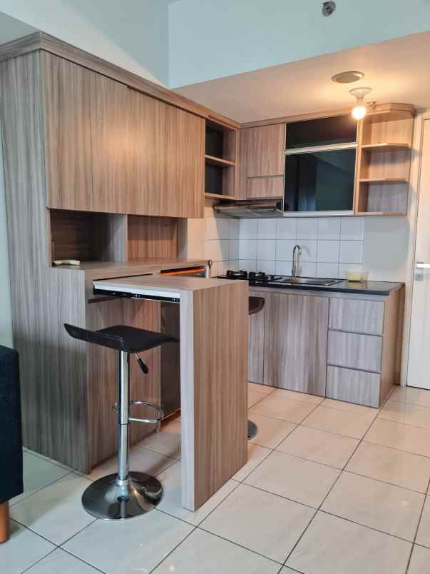 disewa apartemen the springlake summarecon bekasi