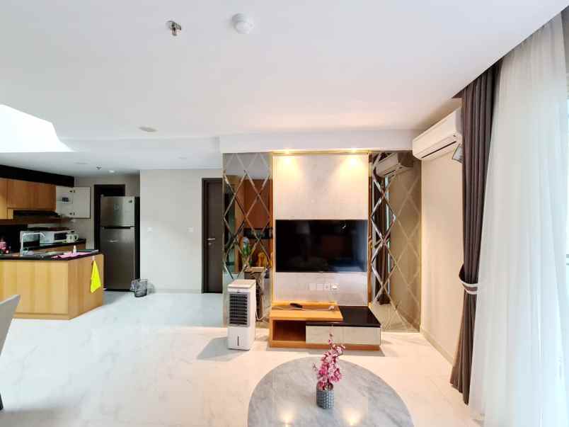 disewa tahunan apartemen grand jati junction