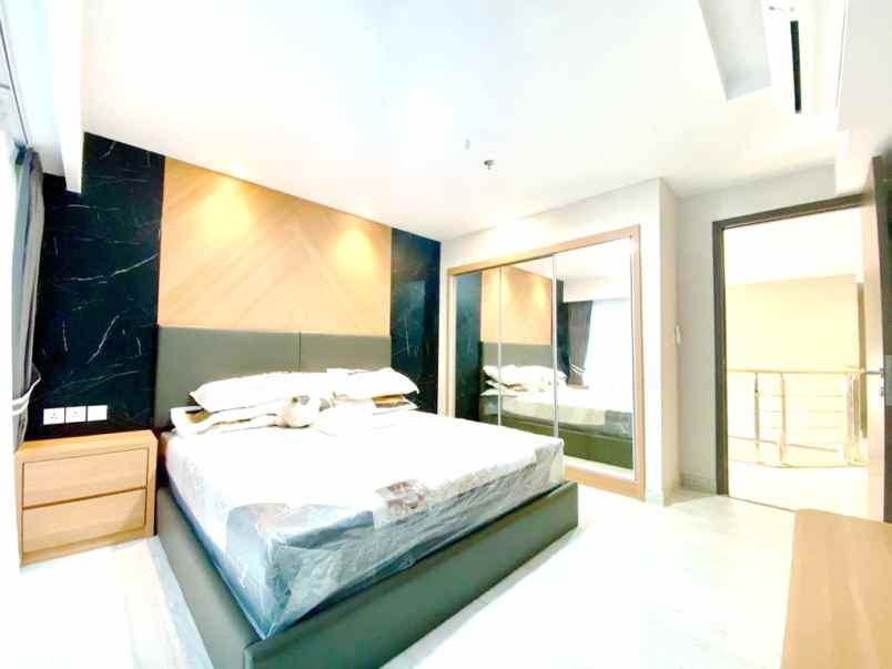 disewa tahunan apartemen grand jati junction