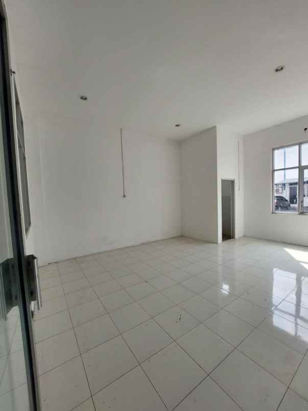 disewakan gudang di jember