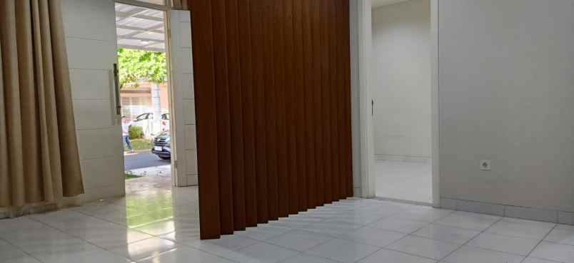 disewakan rumah bagus di acacia summarecon bekasi