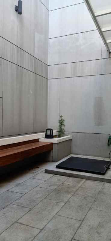 disewakan rumah bagus di acacia summarecon bekasi