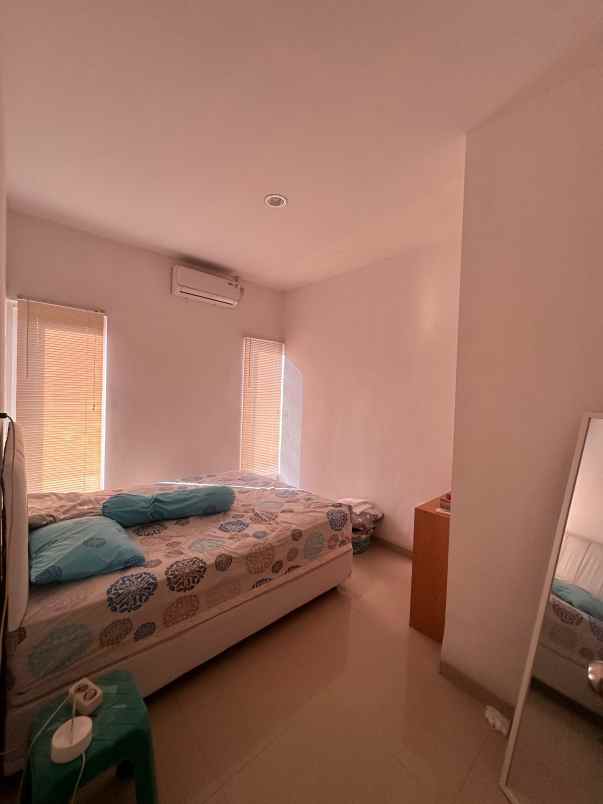 disewakan rumah green mansion regency