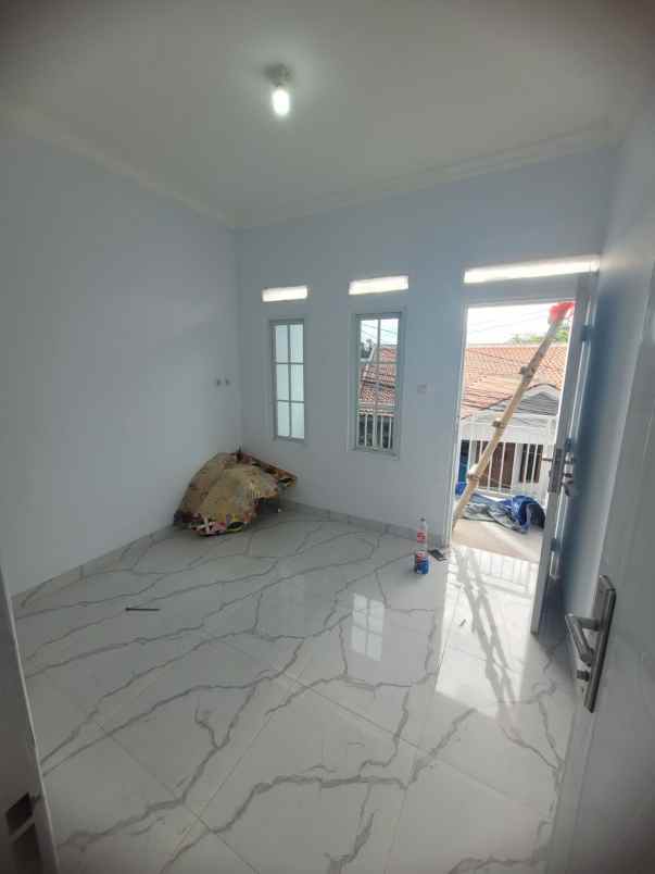 disewakan rumah jl melati kelapa dua wetan