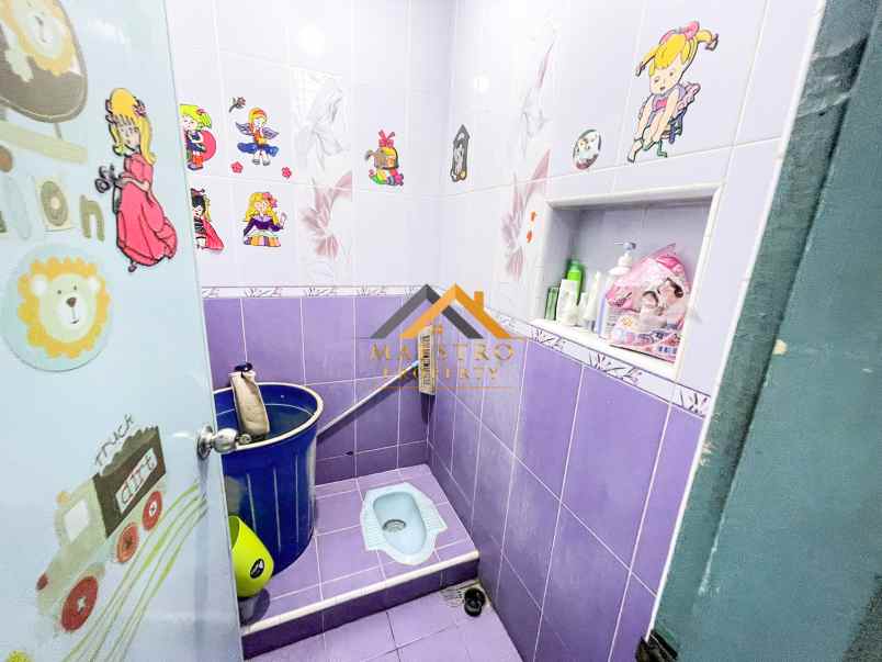 disewakan rumah komplek cemara hijau jalan metal