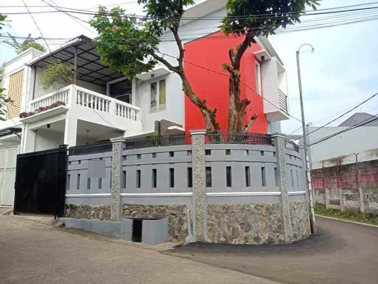 disewakan rumah pondok pucung