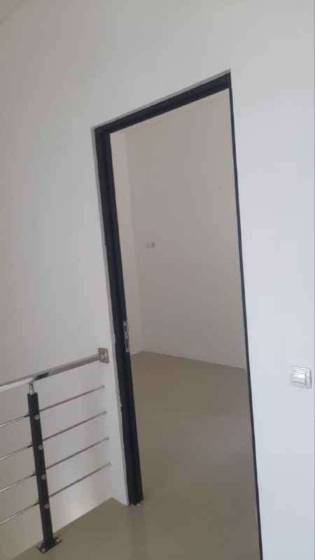 disewakan rumah regency one babatan pantai