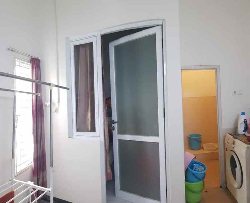 disewakan rumah sukolilo dian regency 2