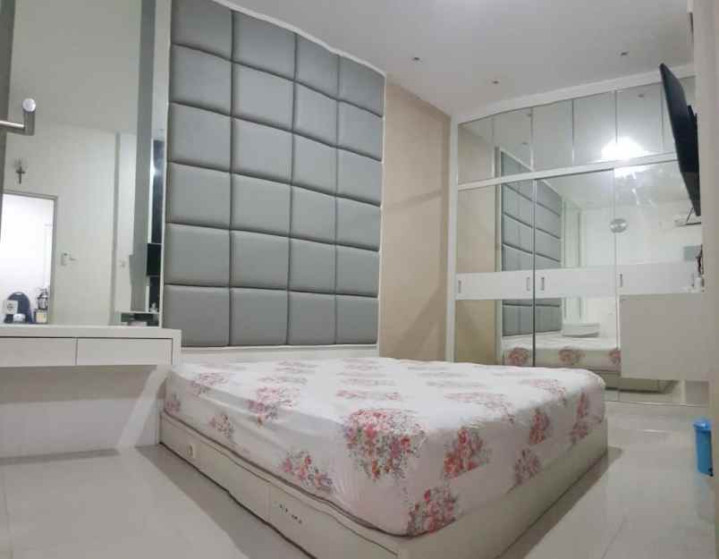disewakan rumah sukolilo dian regency 2