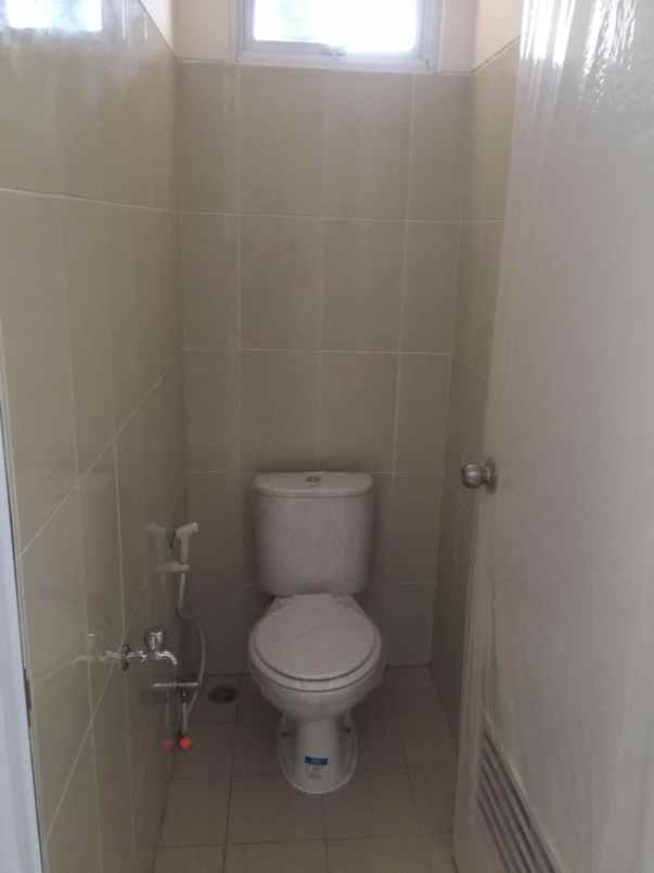 jual rumah amarillo village paramount serpong