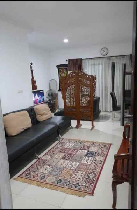 jual rumah mewah di suvarna sutera kedaton golf