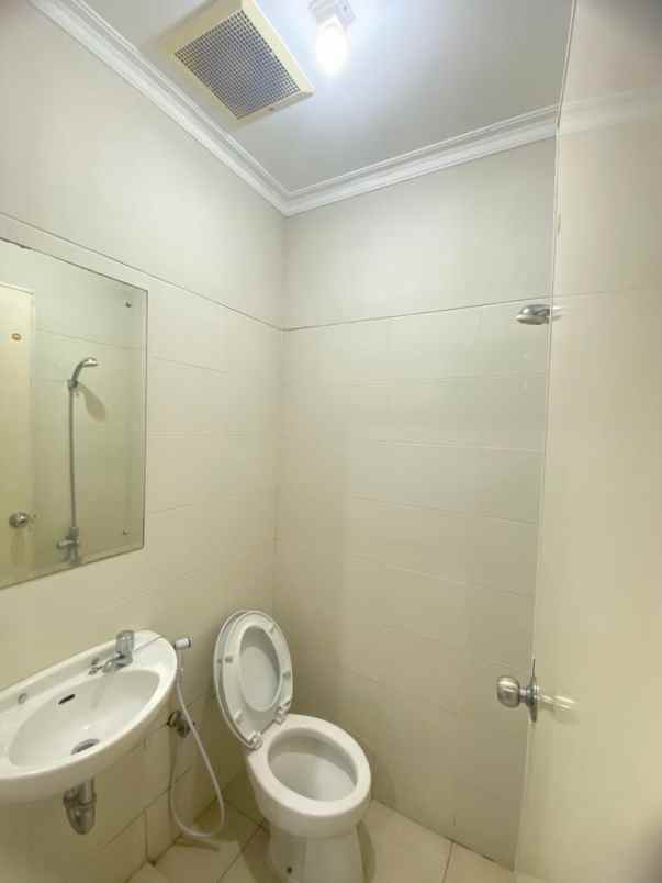 kost mroom ds ii kelapa dua tangerang