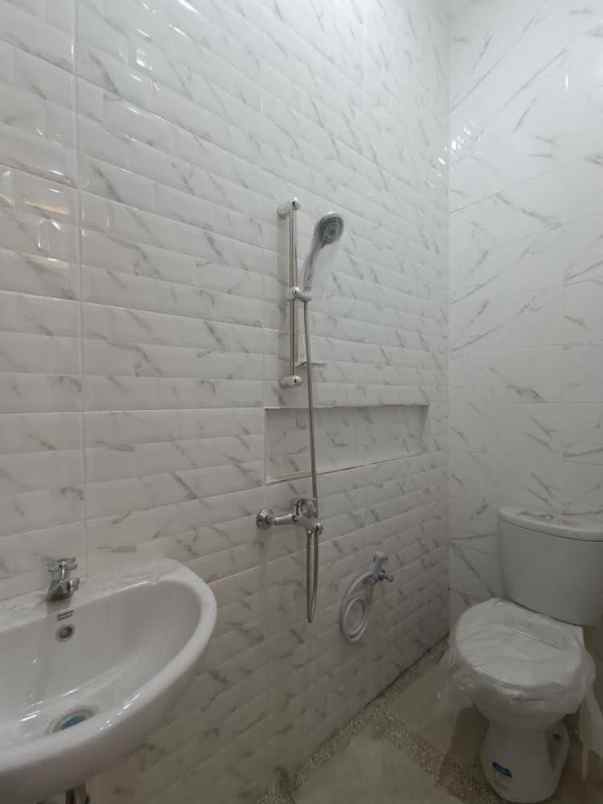 mulyosari cuma 1 2 m an rumah baru lingkungan nyaman