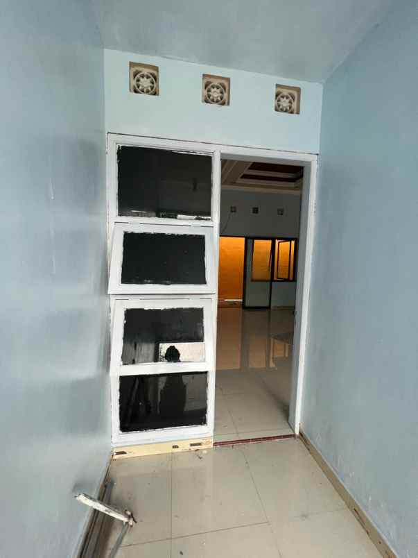 over kredit rumah di tengah kota cilegon