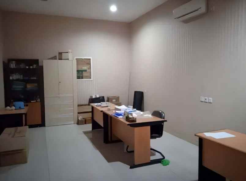 ruko 2 lantai strategis raya kolonel sugiono malang