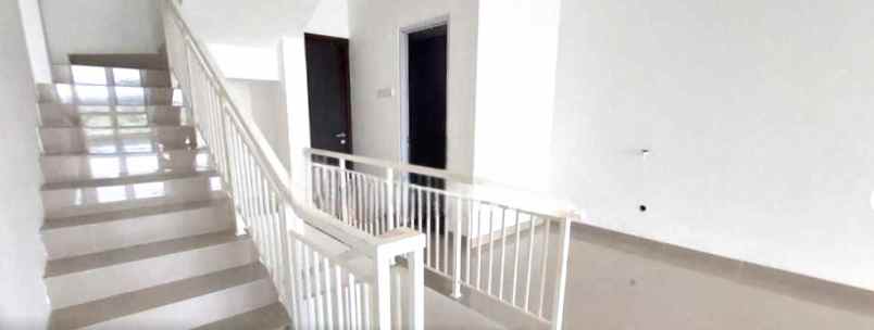 ruko jbd 3lt 4 5x15 68m jgc jakarta garden city cakung