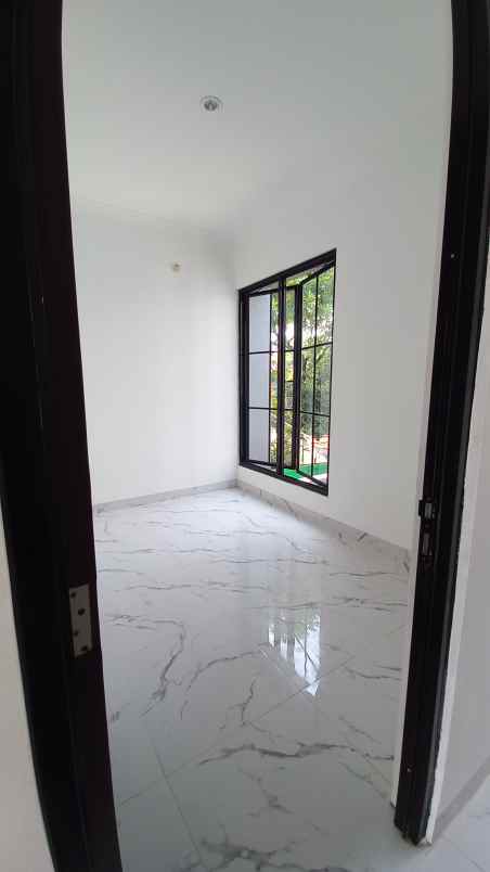 rumah 2 3 lantai jakarta selatan harga 1 3 milyaran