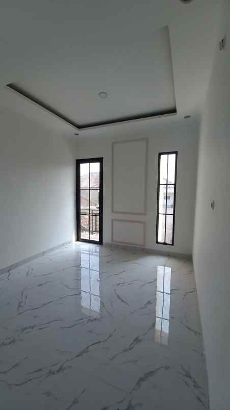 rumah 2 3 lantai jakarta selatan harga 1 3 milyaran